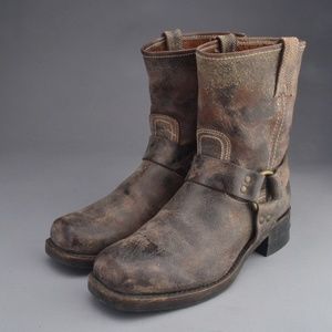 FRYE men’s harness leather boots brown distressed mens size 9.5